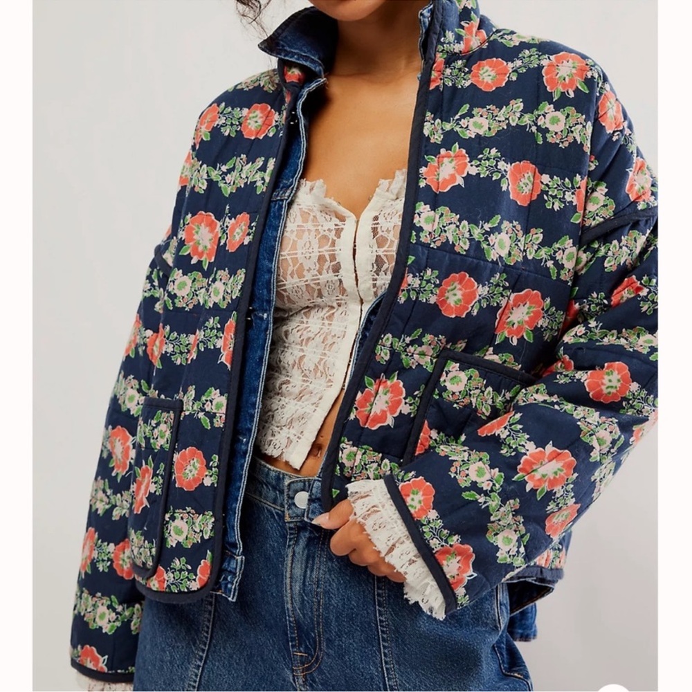 FREE PEOPLE Chloe Jacket NEW Dusk Combo Blue Floral NEW With Tag Size L